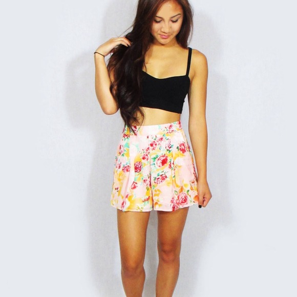 Floral High-waisted Shorts - Picture 1 of 2