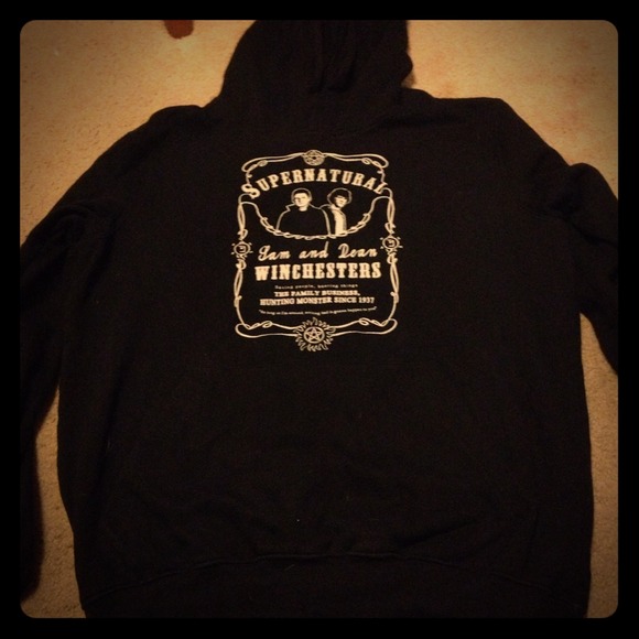 📛📛traded📛📛Supernatural hoodie
