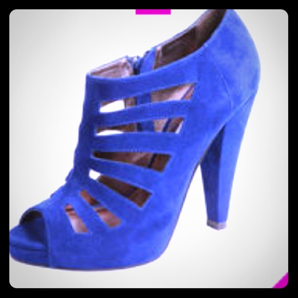 ❗Reduced❗Blue Steve Madden heels