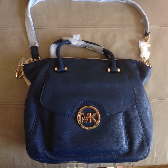 SOLD Brand new Michael Kors Fulton Satchel - Picture 2 of 4