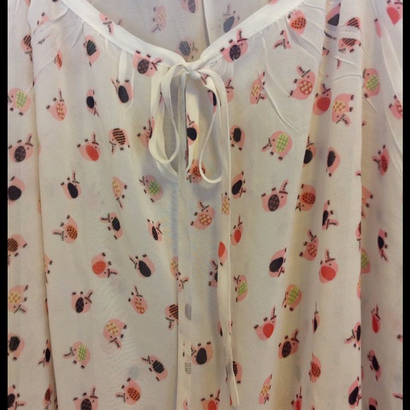 ❤SOLD❤"Forget Me Not" cute elephant pheasant top - Picture 2 of 4