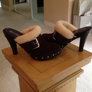 Michael Kors leather heels size 7.5