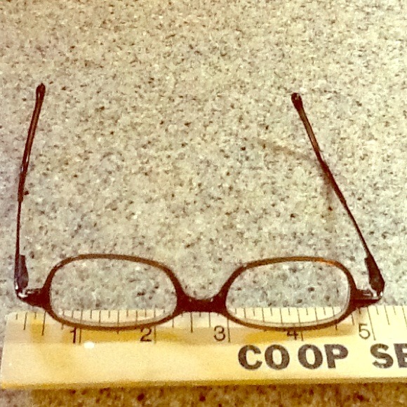 Small sized Ray Ban frames.  No lenses.  Retro!! - Picture 1 of 4