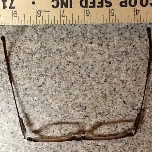 Small sized Ray Ban frames. No lenses. Retro!! - Picture 3 of 4