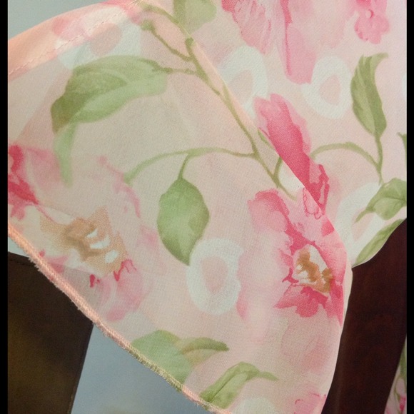 BUNDLE 4 @5diane5 Pink floral & Alfani tops - Picture 3 of 4