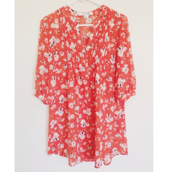 SOLD Floral long flowy top - Picture 1 of 3