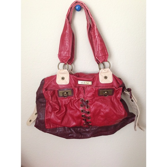 ❤ well-loved red Nicole Lee handbag ❤