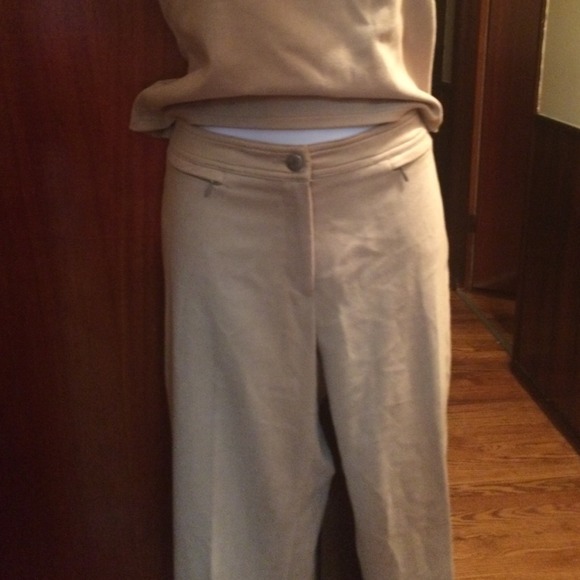 Clothes - Picture 2 of 3