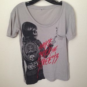 SOLD! ❌ Obey graphic T 💎