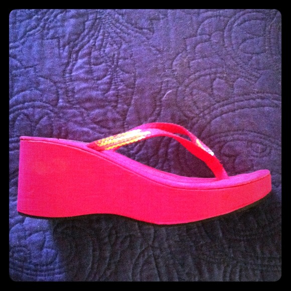 Colin Stuart fuschia sequined wedges