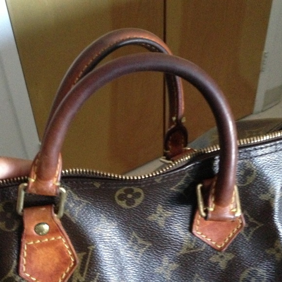 authentic Louis Vuitton speedy - Picture 4 of 4