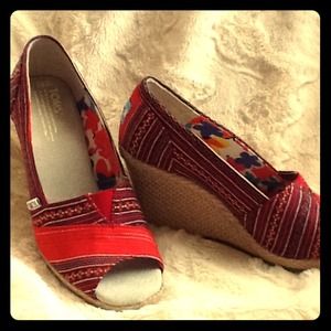 Reserved for jasmine marie! Toms Wedges