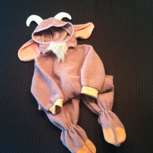 63 off Tom Arma Outerwear Baby goat costume from Rhianna's closet on