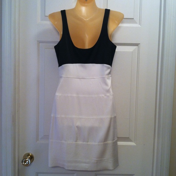 BCBG silk dress - Picture 2 of 2
