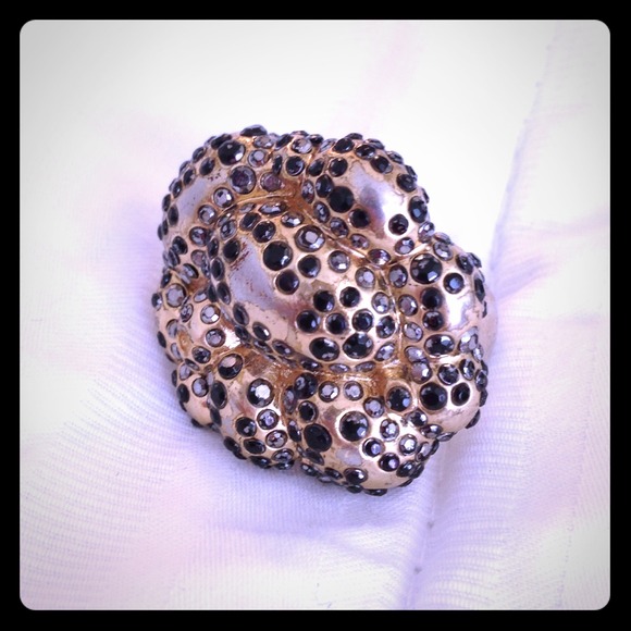 Banana Republic Bubble Ring with Black Stones