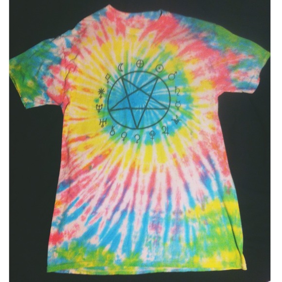 ❌SOLD❌ Tie dye pentagram top