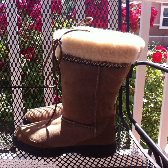 Ugg Australia Ultimate Cuff Boots - Picture 2 of 4