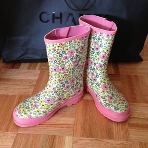 Rain boots