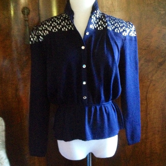 Sweaters - Gorgeous Vintage Sweater