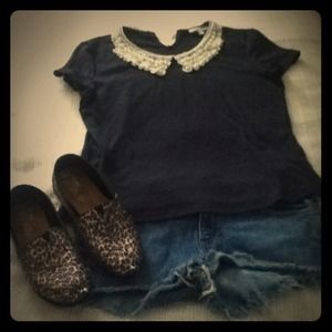 SOLD Peter Pan Collar Delia's Shirt