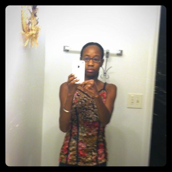 Rose leopard print camise w/blk embossed leggings