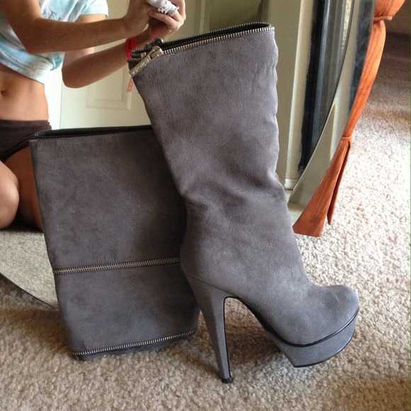 NWOT Gray Over the Knee Boots + 3 Zip-Off Sections - Picture 3 of 4