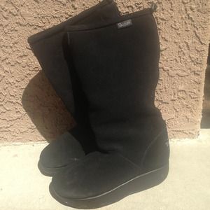 Sketchers Tone ups- Black