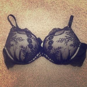 Black lace bra! NWOT