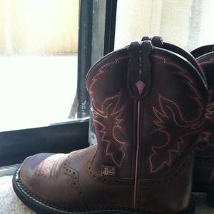 Justin  "Gypsy" boots! Worn last winter.