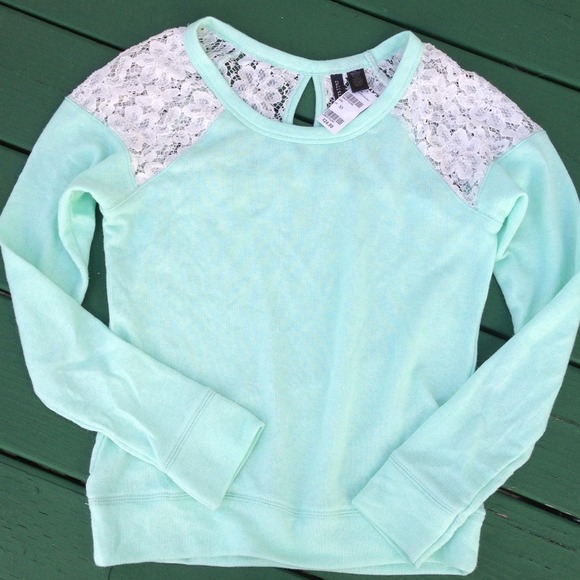 SOLD!Nwt Tilly's Full Tilt mint green lace sweater