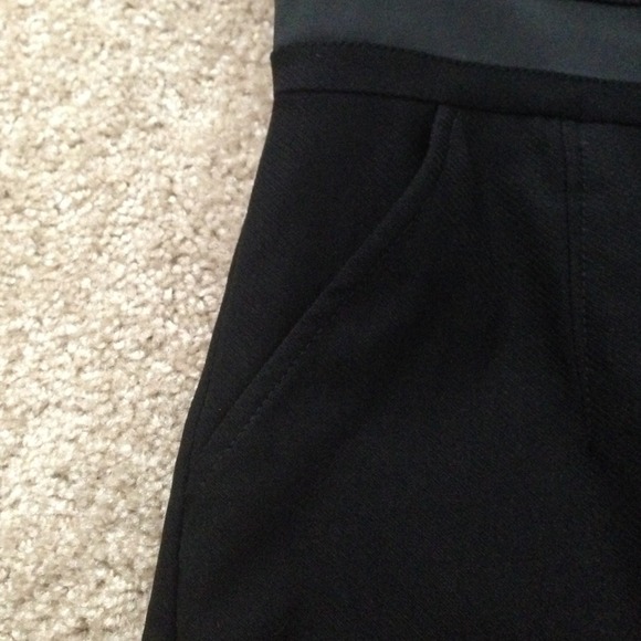 LBD - Picture 2 of 4