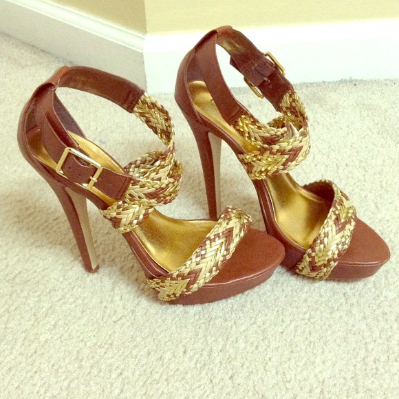 Gold-toned Heels with Braided Straps.