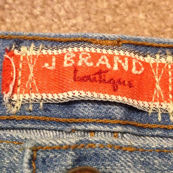 JBrand Boutique distressed jeans. Sz 26x30. - Picture 2 of 4
