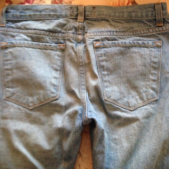 JBrand Boutique distressed jeans. Sz 26x30. - Picture 4 of 4