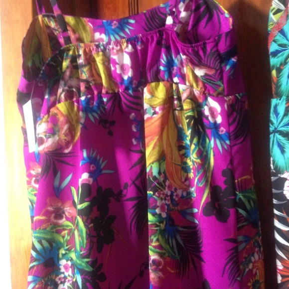 Bundle of two brand new summer top - Picture 3 of 3