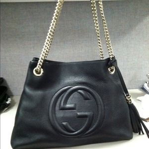 😍Authentic GUCCI Medium Leather Soho Chain Tote😍
