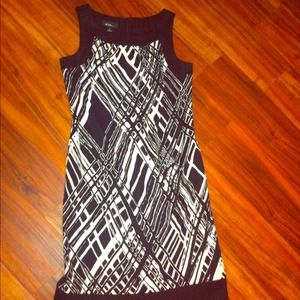 Black & white shift style dress
