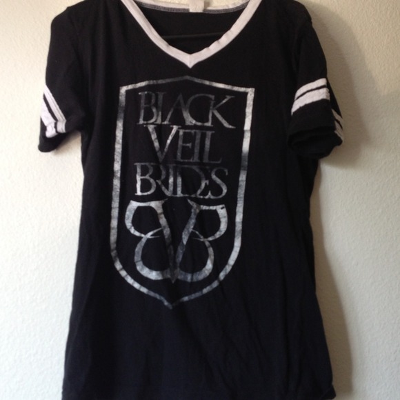 RESERVED Black veil brides tshirt