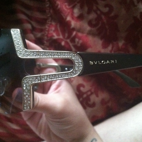 Bvlgari sunglasses - Picture 3 of 3