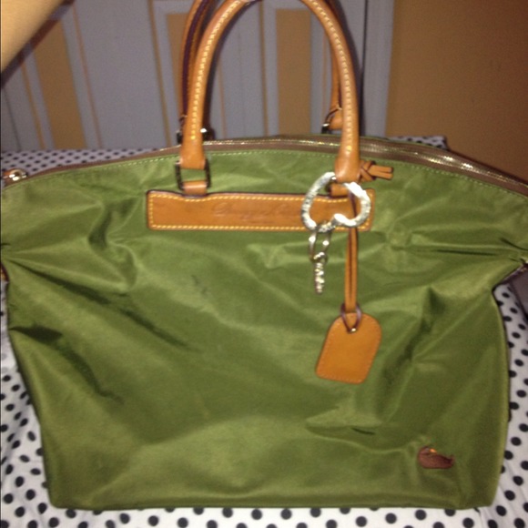 SOLD✖️✖️ Dooney and bourke Juliette Nylon bag
