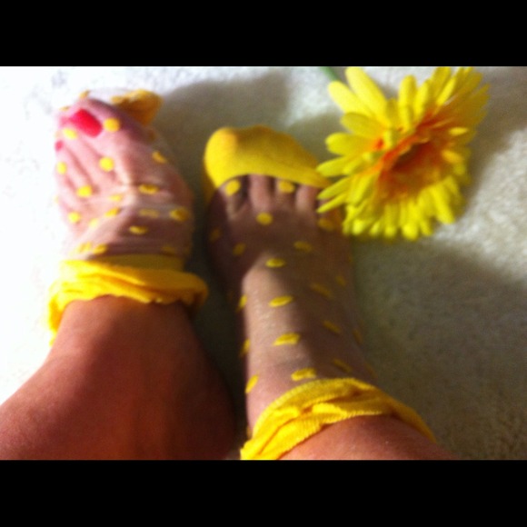 Pretty Sheer and Yellow Polka Dot Socks Size 9-11