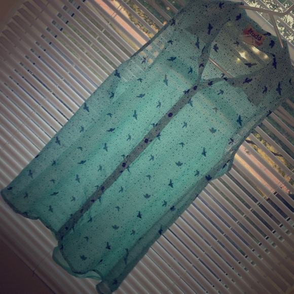 🚫SOLD🚫Turquoise sleeveless top✨