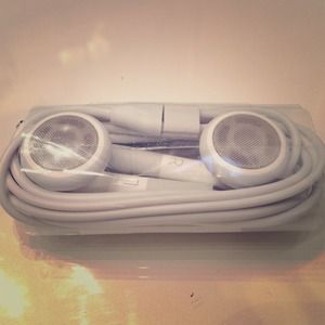 Apple Iphone earphones