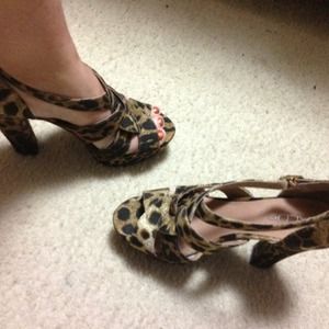 Brand new Aldo leopard print heels.