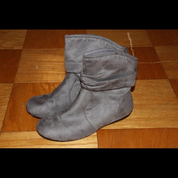 Grey boots