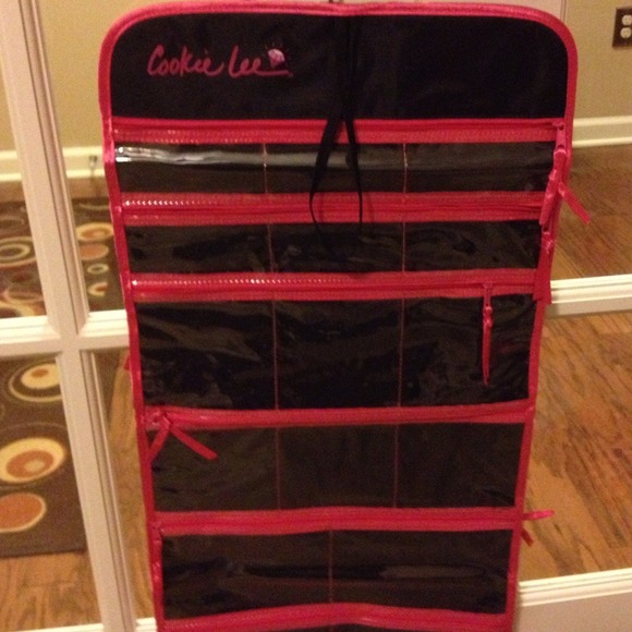 Cookie Lee Jewelry Hanging organizer