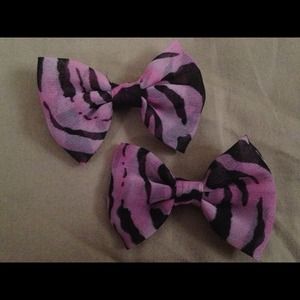 Set of 2 Hair Bows