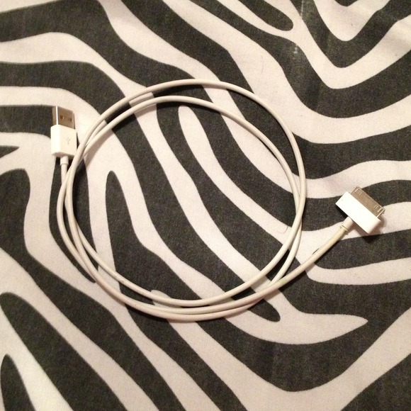Iphone 4/4S Usb cable - Picture 1 of 2