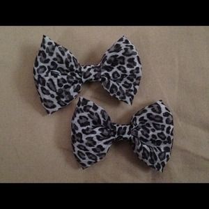 Set of 2 Hair Bows