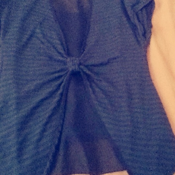 Top - Picture 2 of 2